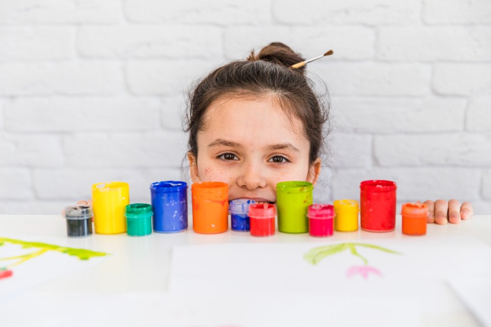 Prévia do material Cores na Educação Infantil: Atividade para baixar