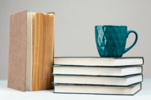Resumo do Livro Sherlock Holmes: Casos Extraordinários – A Coletânea de Aventuras do Famoso Detetive