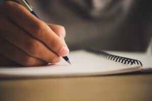 Possíveis Temas para a Redação do ENEM 2025: 10 Sugestões e Como Desenvolvê-las
